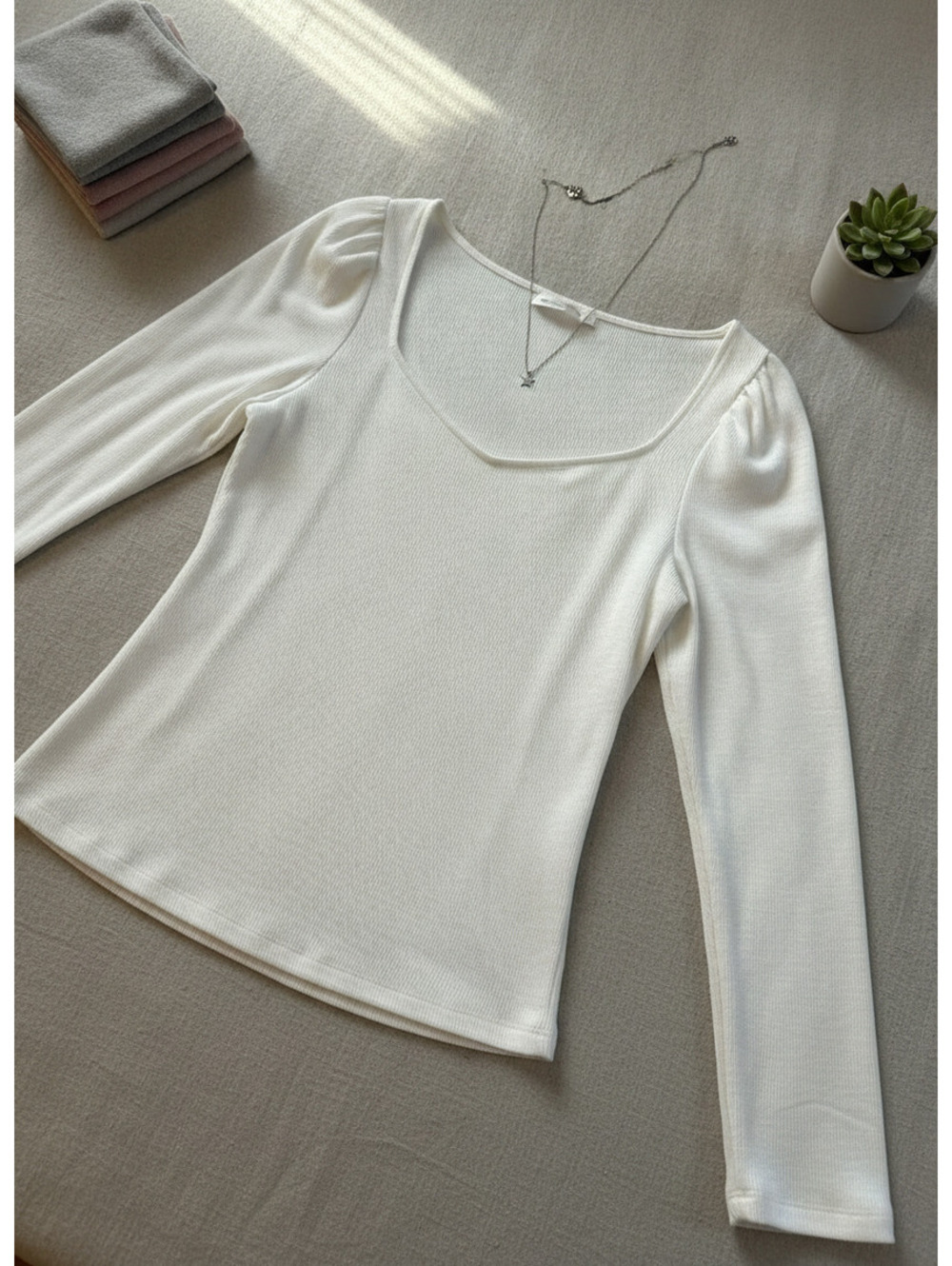 GAP Women's White Long Sleeve Ribbed Blouse Size Large